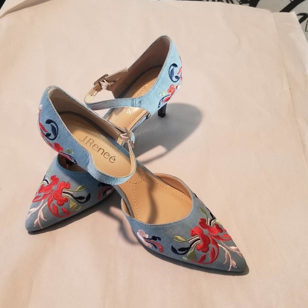 J..RENEE LADIES MULTI-COLOR CLOTH FLORAL STRAP HEELS Size 7M